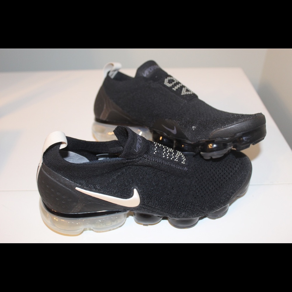 Nike womens AIR vapormax FK MOC 2